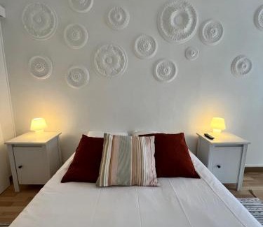Villeneuve-les-Beziers Hotel | Les Enfants Terribles