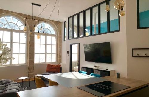 Besancon Old Town Apartamento | Les Fabuleux appartements du Coeur de ville - Place Victor Hugo