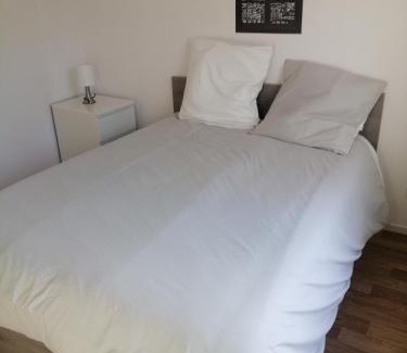 Casselardit Apartamento | Les fontaines T4 Spacieux 3 chambres parking gratuit