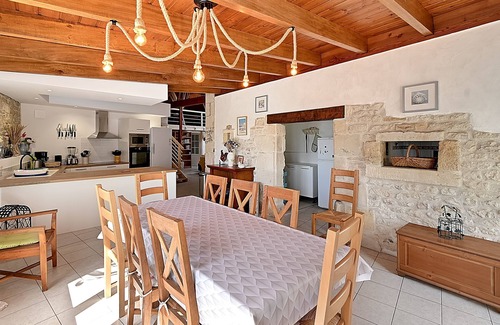 Chenac-Saint-Seurin-d'Uzet Casa | Les Vents de Gironde - Maison en pierre, piscine