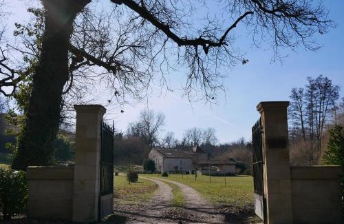 Lugaignac Casa | Les géodes du Domaine Jean Got, proche de Saint Emilion