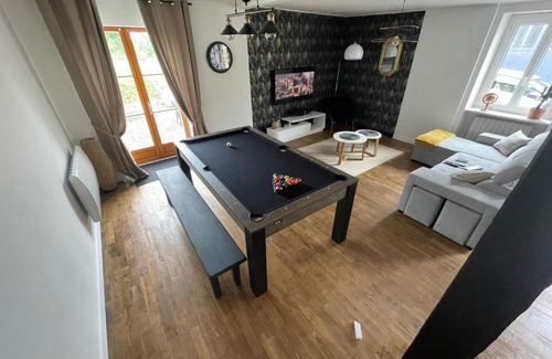 Saint-Georges-de-Grehaigne Casa | Les gîtes de Madline, Le gîte du prieuré