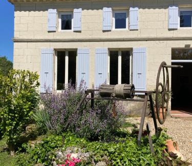 Saint-Dizant-du-Gua Casa | Les Ganivelles