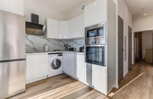 Fabron Apartamento | Les Grands Cèdres - Wifi, AC, Parking