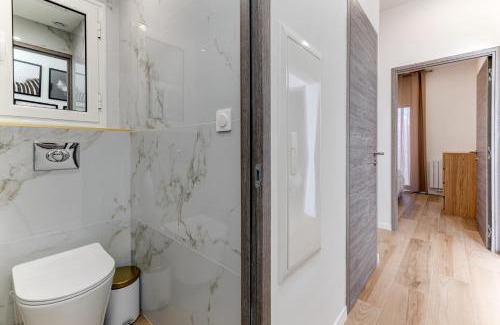 Fabron Apartamento | Les Grands Cèdres - Wifi, AC, Parking
