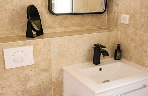 Rochefort-du-Gard Cama Y Desayuno | Les Hauts d'Avignon - Gueesthouse -Room 5