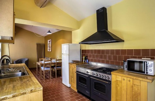 Saint-Saturnin-les-Apt Casa | Les Huppes by Interhome