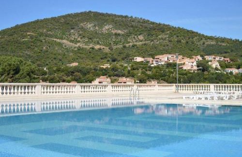 Les Issambres Apartamento | Les Issambres : Appt 2P cabine, clim, piscine - FR-1-226-307