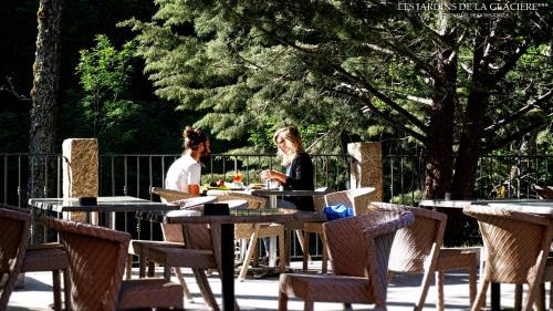 Corte Hotel | Les Jardins De La Glacière