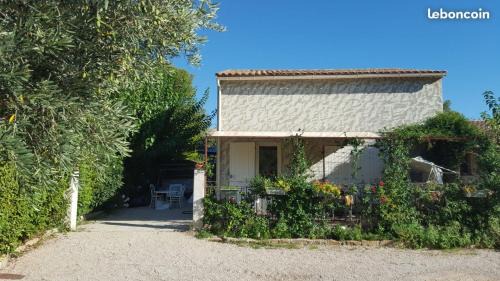 Sainte-Anne du Castellet Casa | LES LAURIERS