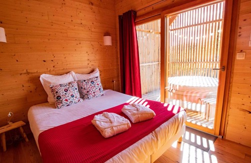 Virignin Cabina | Les Lodges de la ViaRhôna/cabane-spa