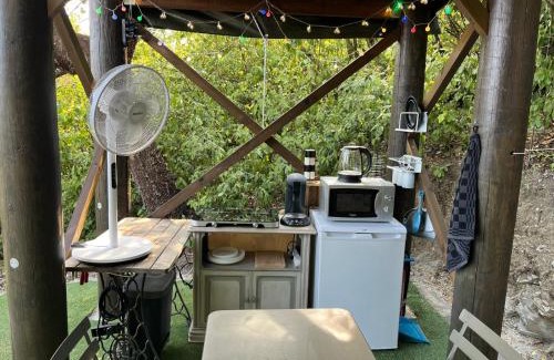 Privas Otro | Les lucioles cabane chalet avec Jacuzzi privatif