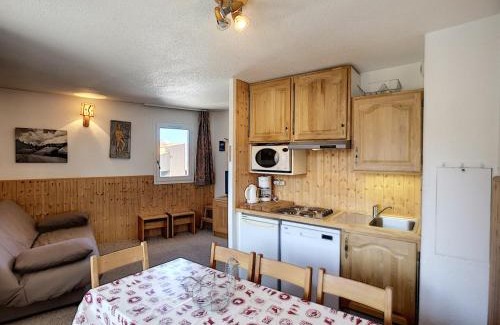 Reberty Apartamento | Les Menuires : 2 pièces, 6 pers, balcon sud, wifi, animaux, parking - FR-1-178-75
