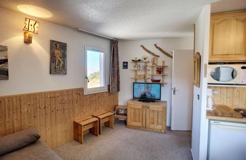 Reberty Apartamento | Les Menuires : 2 pièces, 6 pers, balcon sud, wifi, animaux, parking - FR-1-178-75