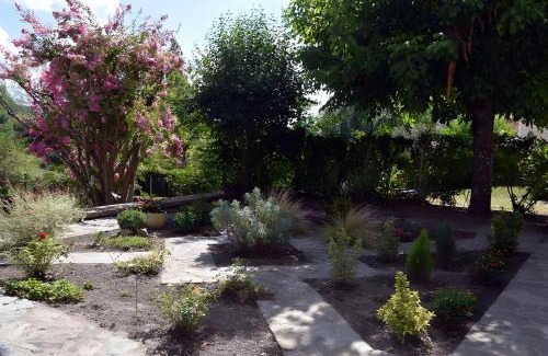 Saint-Germain-du-Salembre Casa | Les Mille Et Une Collines