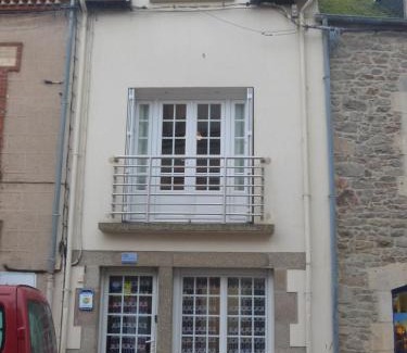 Saint-Vaast-la-Hougue Casa | "Les Mouettes" Maison de pêcheur en centre ville