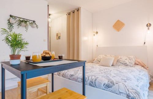 Toulouse West Apartamento | Les Muses - avec entrée autonome, clim neuve, jardin, parking privé & sa piscine ! -