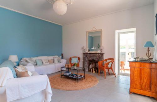 Clohars-Carnoet Casa | Les Myosotis - Maison typique pour 12