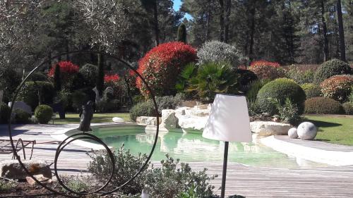 Roussillon Cama Y Desayuno | Les Oursillons