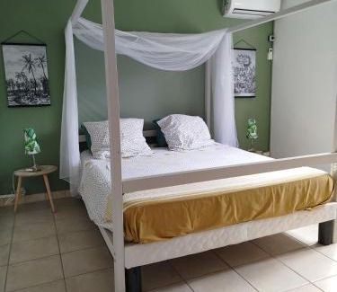 Trois-Ilets Apartamento | Les poinsettias