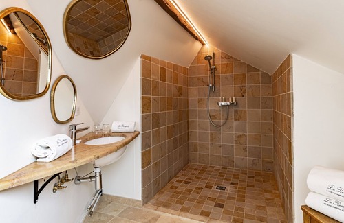 Beaune City Centre Hotel | Les Remparts Hôtels et Demeures Historiques