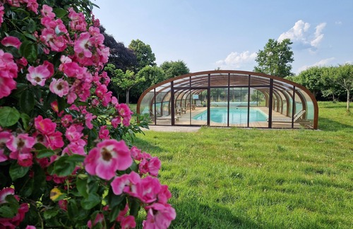 Calleville Casa | Les Roulottes de la Risle: cosy, swimming pool and spa