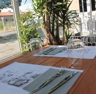 Salin-de-Giraud Hotel | Les saladelles