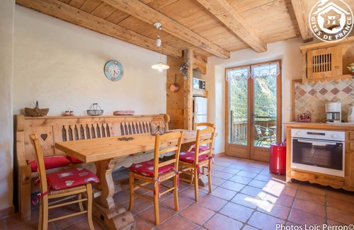 Le Cornix Casa | LES SAPINS - UGINE - Gîte