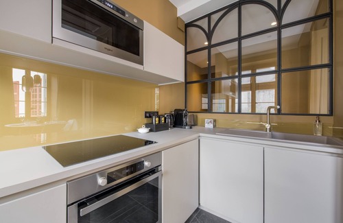 Saint-Rambert Casa | Les Suites de l'Île Barbe