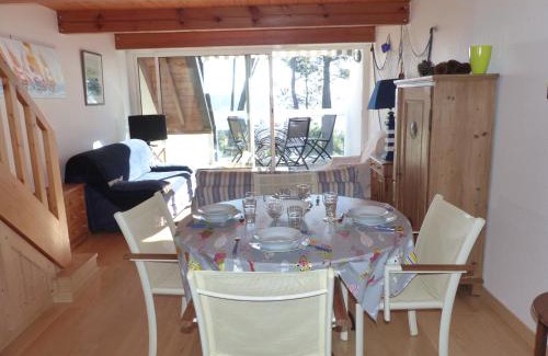La Trinite-sur-Mer Apartamento | LES TERRASSES - Duplex vue sur le port - TPO120