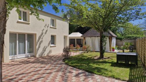 Les Breviaires Casa | Les Trois Palmiers - Jardin, Jacuzzi privatifs