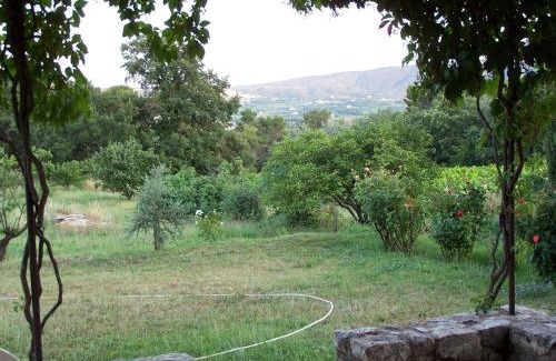 Goult Casa | Les Vendangeurs, gîte au milieu des vignes face au Luberon
