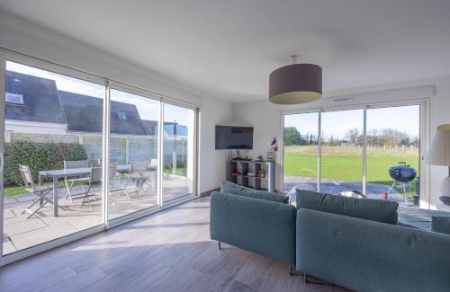 Sainte-Honorine-des-Pertes Casa | Les Vignets comfortable holiday home