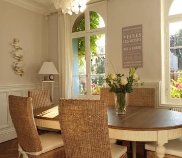 Veules-les-Roses Casa | Les Volets Bleus de Veules Les Roses
