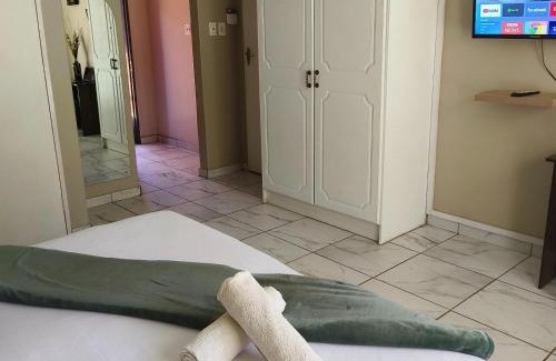 Middelburg Apartamento | Lesedi Guesthouse Middleburg