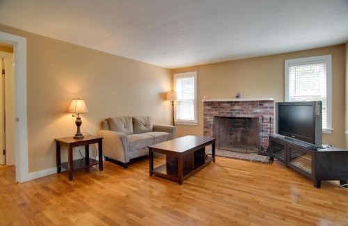 Falmouth Heights Casa | Less Than 1 Mi to Beach Family-Friendly Falmouth Home!