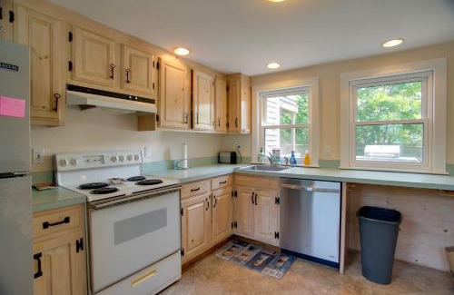 Falmouth Heights Casa | Less Than 1 Mi to Beach Family-Friendly Falmouth Home!
