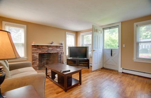 Falmouth Heights Casa | Less Than 1 Mi to Beach Family-Friendly Falmouth Home!