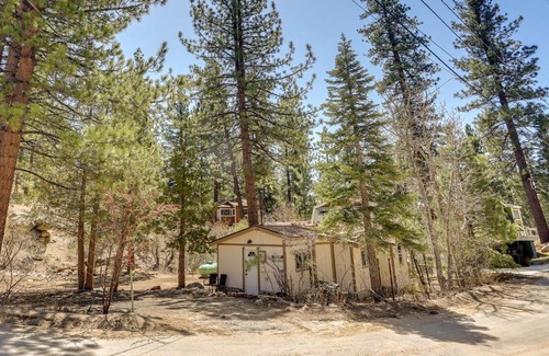 Fawnskin Casa | Less Than 1 Mi to Big Bear Lake Fawnskin Cottage with Grill