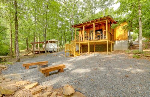 Greers Ferry Casa | Less Than 1 Mi to Devils Fork Recreation Area Cozy Cabin!