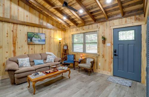 Greers Ferry Casa | Less Than 1 Mi to Devils Fork Recreation Area Cozy Cabin!
