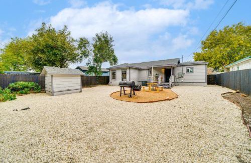 Arena District Casa | Less Than 1 Mi to Frost Bank Center Home with Deck and Grill!