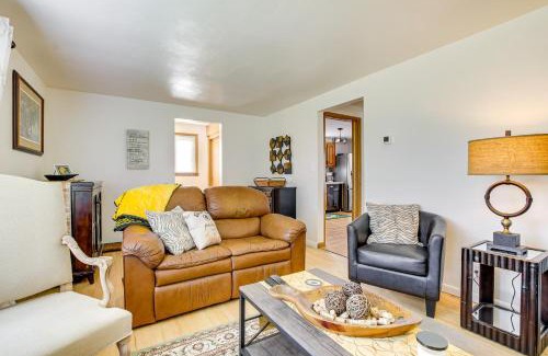 Green Bay Casa | Less Than 1 Mi to Lambeau Field Green Bay Home with Grill!