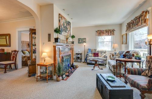 Downtown Casa | Less Than 1 Mi to Old Town Lansing Home with Furnished Deck