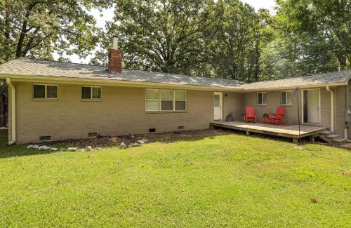 University Hills Casa | Less Than 1 Mi to Ole Miss! Serene Home with Large Yard