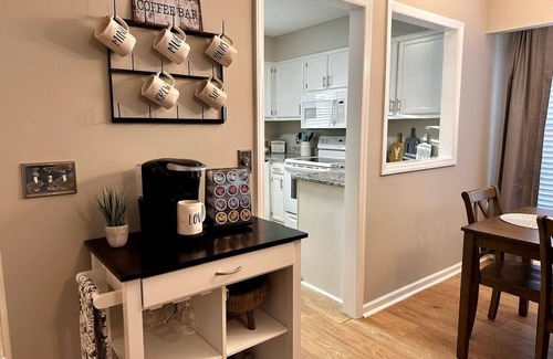 Winston - Salem Casa | Less than 3 Miles from Wake Forest University, Baptist and Forsyth Hospitals