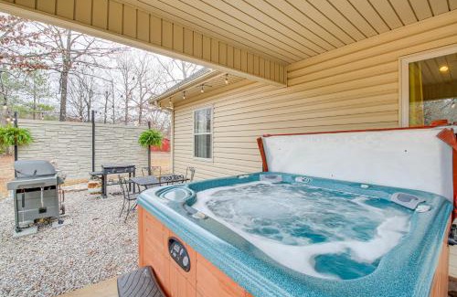 Hot Springs Village Casa | Less Than 5 Mi to Lake Desoto Grand Hot Springs Home