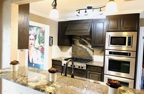 West Arlington Casa | Less than 6mi AT&T STADIUM! 5min to I-30, 8min to I-20!!