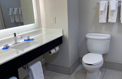 Las Vegas Apartamento | Less than a minutes’ drive from Interstate 25, this Las Vegas .