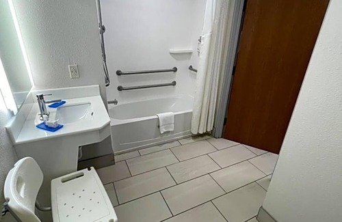 Las Vegas Apartamento | Less than a minutes’ drive from Interstate 25, this Las Vegas .